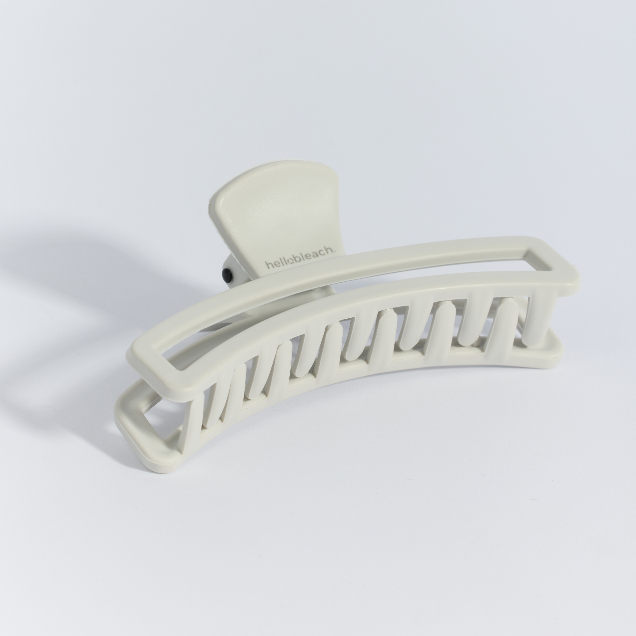 Hello Bleach - The Claw Clip