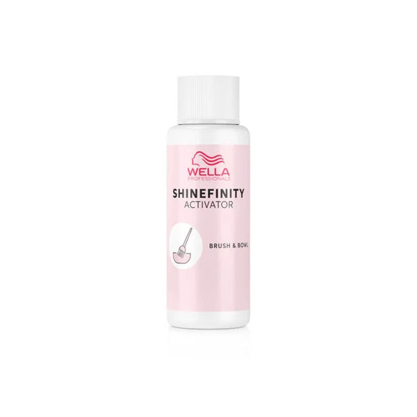 Wella Shinefinity Activator 2% Brush application